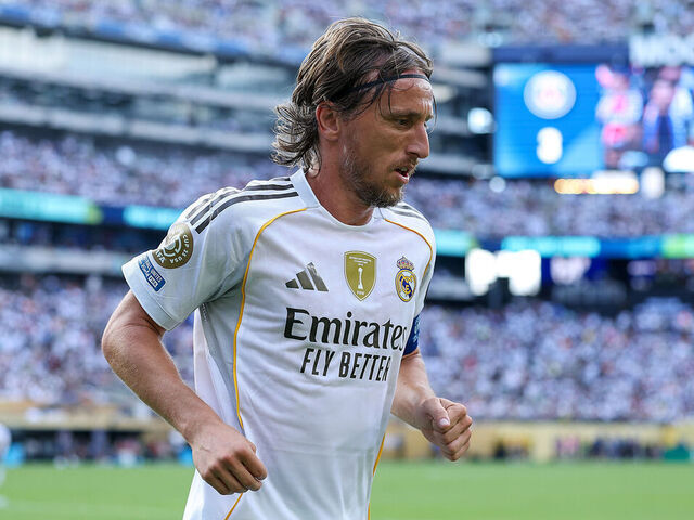 EAST RUTHERFORD, NEW JERSEY - JULY 09: Luka Modric #10 of Real Madrid C.F. during the FIFA Club World Cup 2025 semi-final match between Paris Saint-Germain and Real Madrid CF at MetLife Stadium on July 09, 2025 in East Rutherford, New Jersey.