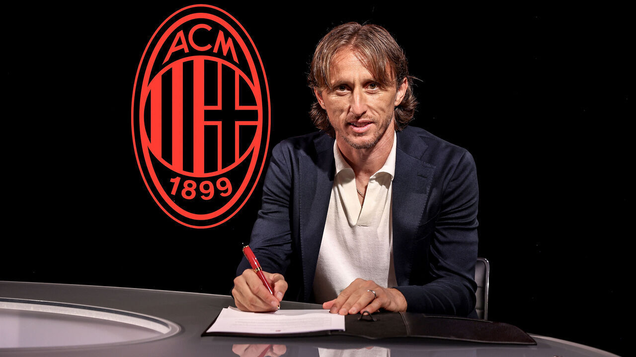 MILAN, ITALY - JULY 14: (EDITOR’S NOTE: Image has been retouched.) New AC Milan player Luka Modric signs his contract with the club at Casa Milan on July 14, 2025 in Milan, Italy.