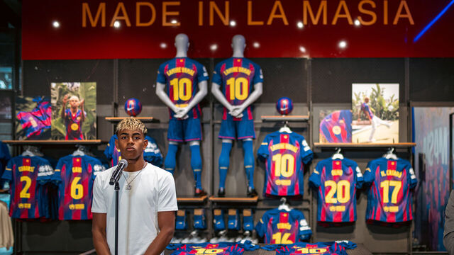 BARCELONA CATALONIA, SPAIN - JULY 16: Footballer Lamine Yamal attends to the media after signing his contract with FC Barcelona on July 16, 2025, in Barcelona, Catalonia, Spain. The striker renews his contract with FC Barcelona until 2031, making him one of the club's highest paid players. The agreement, which came into effect on July 13 when he turned 18, ensures his continuity with the team until that date. The base salary will be 15 million euros per year, with the possibility of increasing to 20 million euros if he meets performance and title objectives.