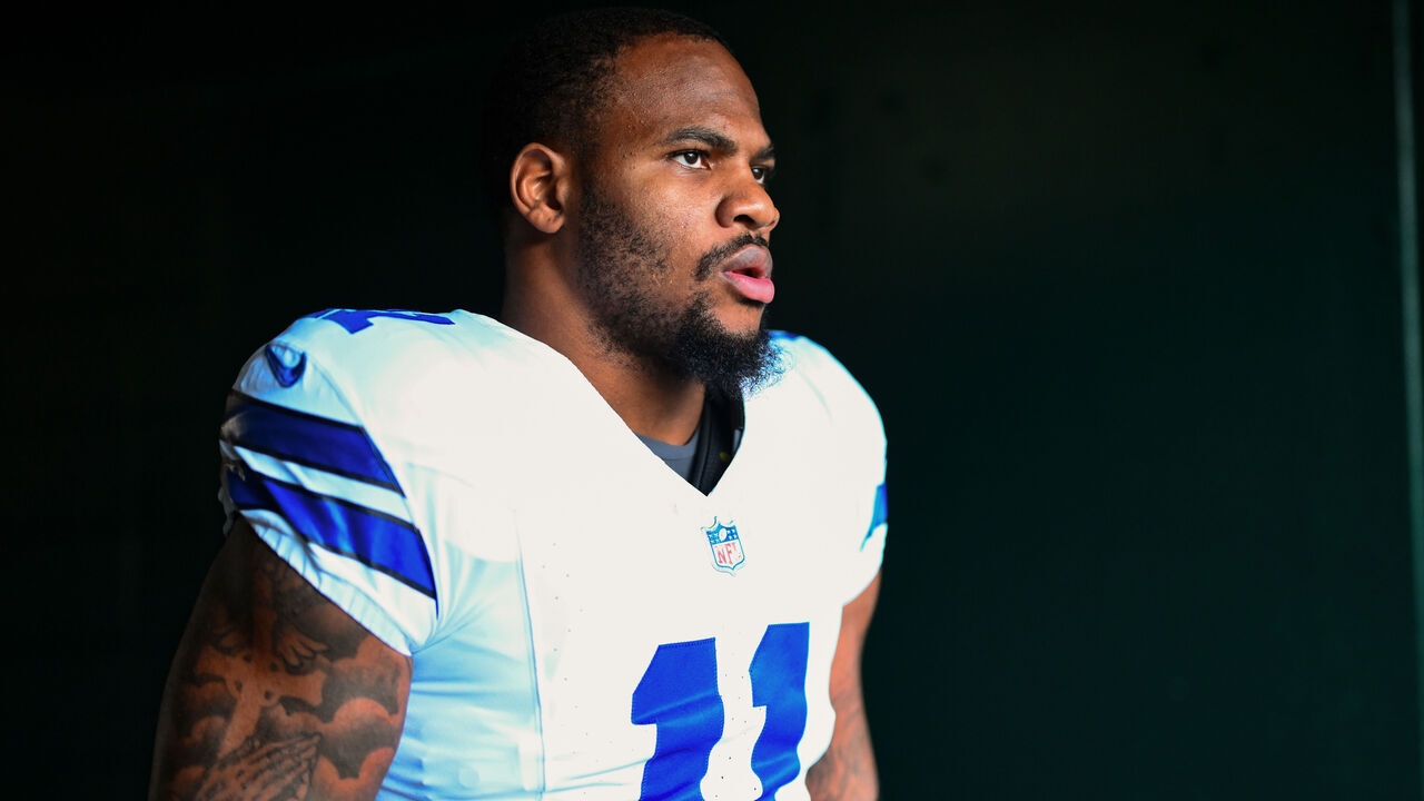 PHILADELPHIA, PA - DECEMBER 29: Dallas Cowboys defensive lineman Micah Parsons (11) enters the field before the game between the Dallas Cowboys and Philadelphia Eagles on December 29, 2024 at Lincoln Financial Field in Philadelphia, PA.