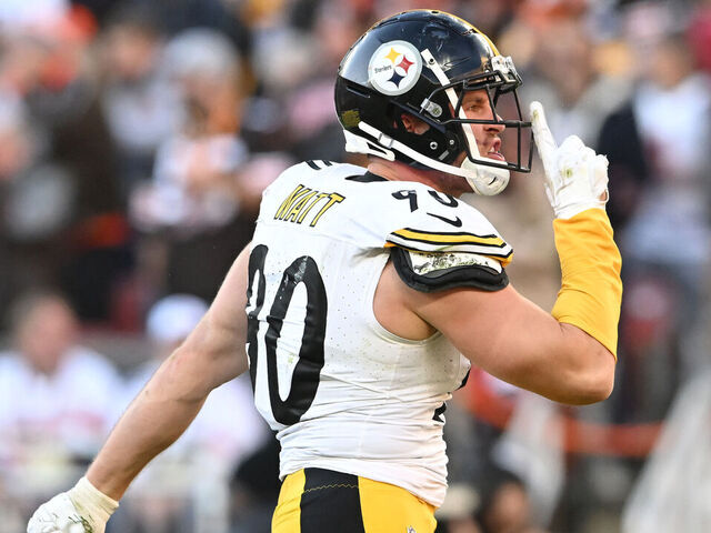 CLEVELAND, OHIO - NOVEMBER 19: T.J. Watt #90 of the Pittsburgh Steelers celebrates after recording a sack in the fourth quarter against the Cleveland Browns at Cleveland Browns Stadium on November 19, 2023 in Cleveland, Ohio.