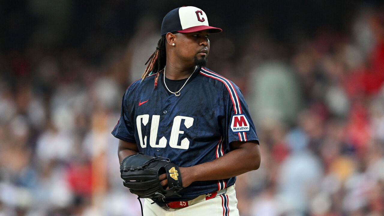 CLEVELAND, OHIO - JUNE 27: Luis L. Ortiz #45 of the Cleveland Guardians prepares to pitch during the sixth inning against the St. Louis Cardinals at Progressive Field on June 27, 2025 in Cleveland, Ohio.