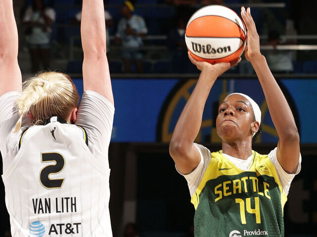 CHICAGO, IL - JULY 24: Dominique Malonga #14 of the Seattle Storm shoots the ball during the game against the Chicago Sky on July 24, 2025 at the Wintrust Arena in Chicago, IL. Mandatory Copyright Notice: Copyright 2025 NBAE