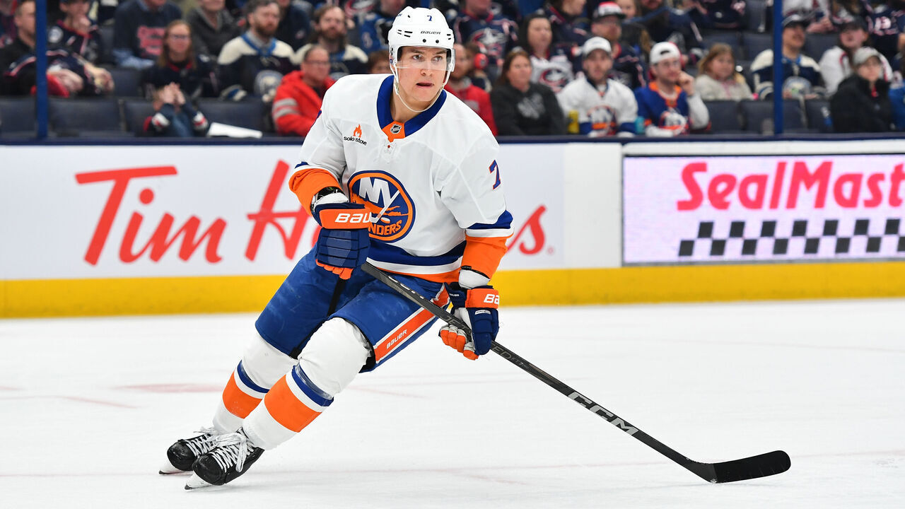 COLUMBUS, OHIO - APRIL 17: Maxim Tsyplakov #7 of the New York Islanders skates during the third period of a game against the Columbus Blue Jackets at Nationwide Arena on April 17, 2025 in Columbus, Ohio.