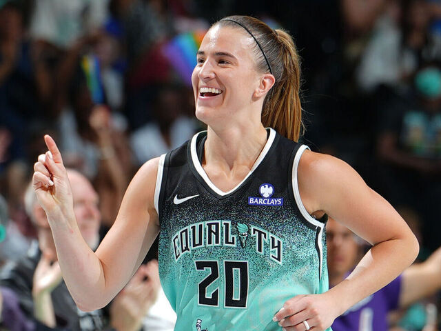 BROOKLYN, NY - JULY 25: Sabrina Ionescu #20 of the New York Liberty celebrates during the game against the Phoenix Mercury during a WNBA game on July 25, 2025 at Barclays Center Arena in Brooklyn, New York. Mandatory Copyright Notice: Copyright 2025 NBAE