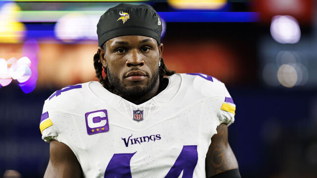 GLENDALE, ARIZONA - JANUARY 13: Safety Josh Metellus #44 of the Minnesota Vikings stands on the field prior to an NFC Wild Card game against the Los Angeles Rams, at State Farm Stadium on January 13, 2025 in Glendale, Arizona.
