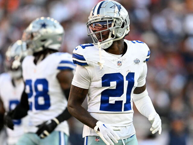 Carson joins Cowboys' growing injury list with hyperextende…