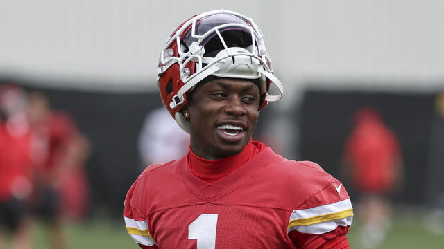 KANSAS CITY, MO - JUNE 18: Kansas City Chiefs wide receiver Xavier Worthy (1) smiles during OTA's on June 18, 2025 at the Chiefs Training Facility in Kansas City, MO.