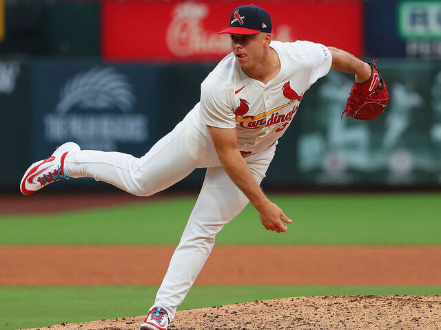 Cardinals trade Helsley to Mets for 3 prospects | theScore.com