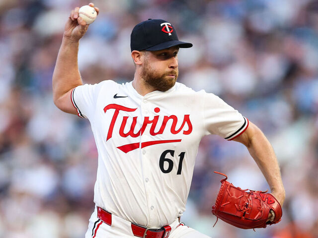 Report: Twins trading Brock Stewart to Dodgers | theScore.com