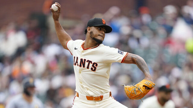 SAN FRANCISCO, CALIFORNIA - JULY 30: Camilo Doval #75 of the San Francisco Giants pitches during the game at Oracle Park on July 30, 2025 in San Francisco, California.
