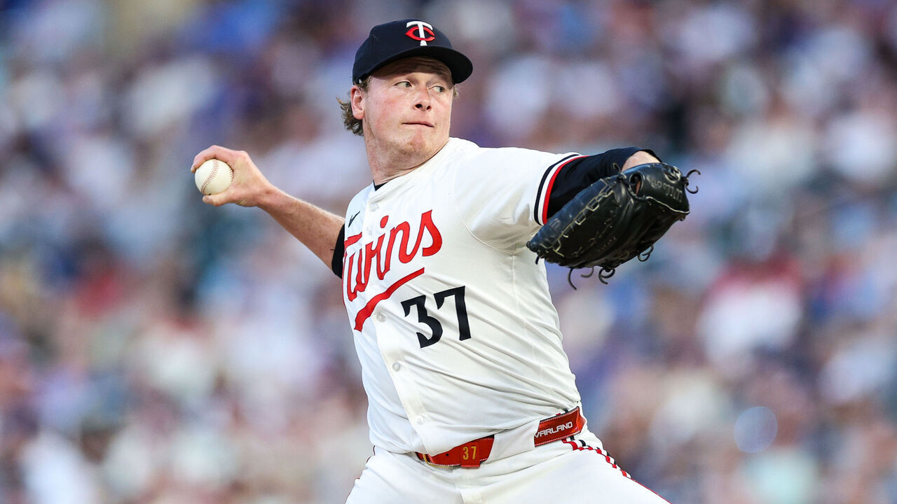 MINNEAPOLIS, MINNESOTA - JULY 09: Louis Varland #37 of the Minnesota Twins delivers a pitch against the Chicago Cubs in the eighth inning at Target Field on July 09, 2025 in Minneapolis, Minnesota. The Twins defeated the Cubs 4-2.