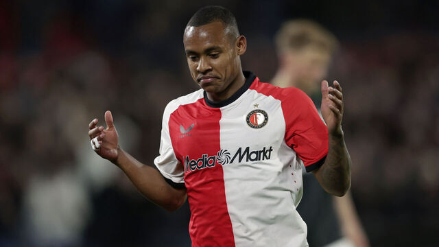 ROTTERDAM, NETHERLANDS - APRIL 25: Igor Paixao of Feyenoord celebrates 3-0 during the Dutch Eredivisie match between Feyenoord v PEC Zwolle at the Stadium Feijenoord on April 25, 2025 in Rotterdam Netherlands