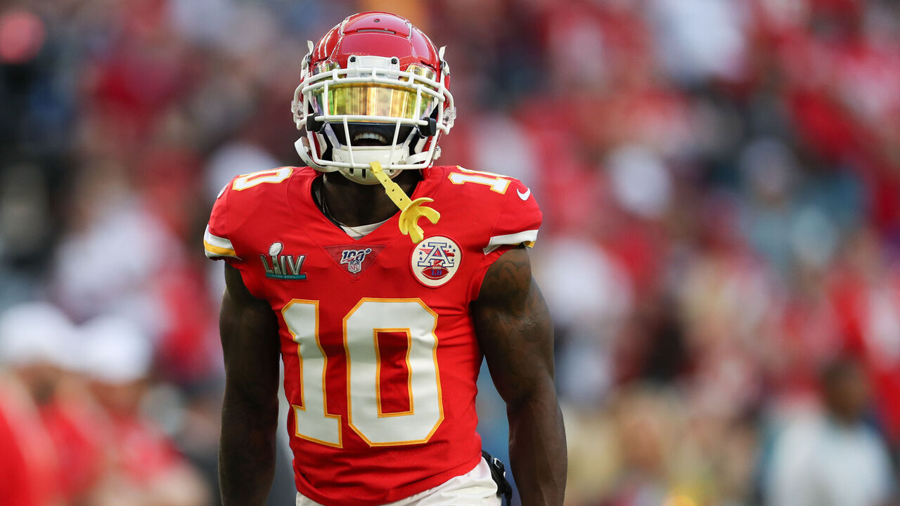 MIAMI GARDENS, FLORIDA - FEBRUARY 02: Tyreek Hill #10 of the Kansas City Chiefs warms up against the San Francisco 49ers prior to Super Bowl LIV at Hard Rock Stadium on February 2, 2020 in Miami Gardens, Florida.