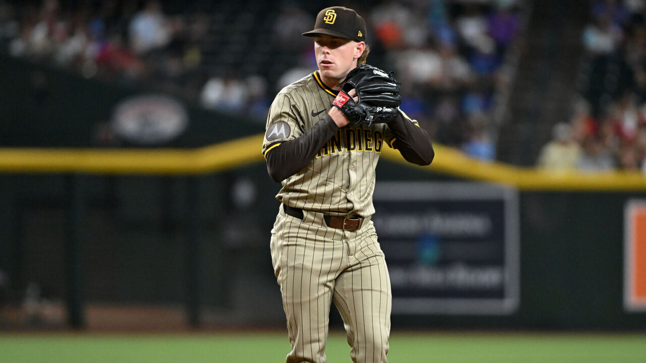 PHOENIX, ARIZONA - AUGUST 04: JP Sears #38 of the San Diego Padres delivers a pitch against the Arizona Diamondbacks at Chase Field on August 04, 2025 in Phoenix, Arizona.