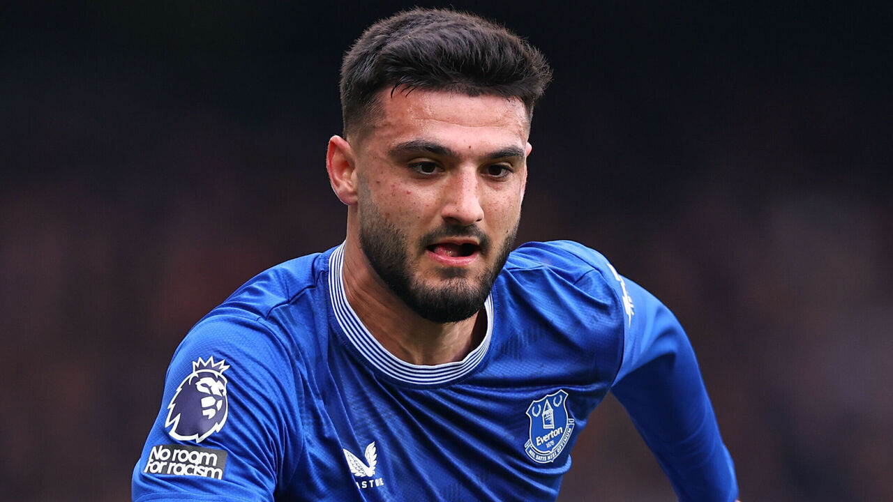 LIVERPOOL, ENGLAND - APRIL 19: Armando Broja of Everton during the Premier League match between Everton FC and Manchester City FC at Goodison Park on April 19, 2025 in Liverpool, England.
