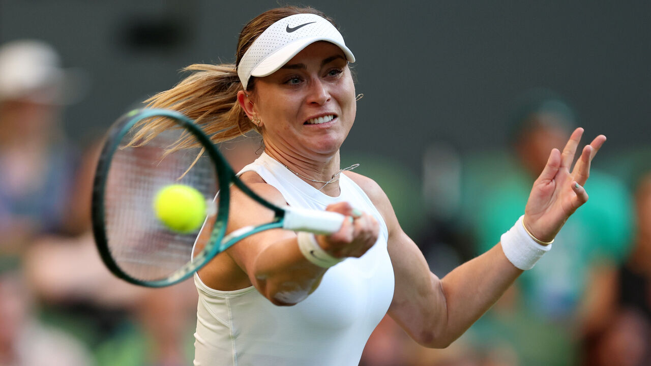 LONDON, ENGLAND - JUNE 30: Paula Badosa of Spain plays a forehand against Katie Boulter of Great Britain during the Ladies' Singles first round match on day one of The Championships Wimbledon 2025 at All England Lawn Tennis and Croquet Club on June 30, 2025 in London, England.
