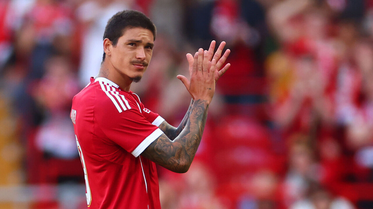 LIVERPOOL, ENGLAND - AUGUST 04: Darwin Nunez of Liverpool applauds the supporters as he leaves the field after being substituted during the pre-season friendly match between Liverpool v Athletic Club Bilbao at Anfield on August 04, 2025 in Liverpool, England.
