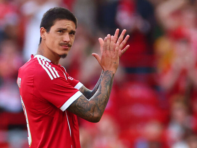 LIVERPOOL, ENGLAND - AUGUST 04: Darwin Nunez of Liverpool applauds the supporters as he leaves the field after being substituted during the pre-season friendly match between Liverpool v Athletic Club Bilbao at Anfield on August 04, 2025 in Liverpool, England.