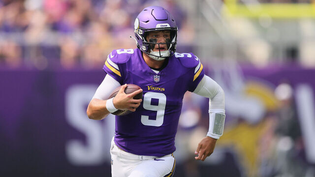 MINNEAPOLIS, MINNESOTA - AUGUST 9: J.J. McCarthy #9 of the Minnesota Vikings runs the ball during the NFL Preseason 2025 game between Houston Texans and Minnesota Vikings at U.S. Bank Stadium on August 9, 2025 in Minneapolis, Minnesota.