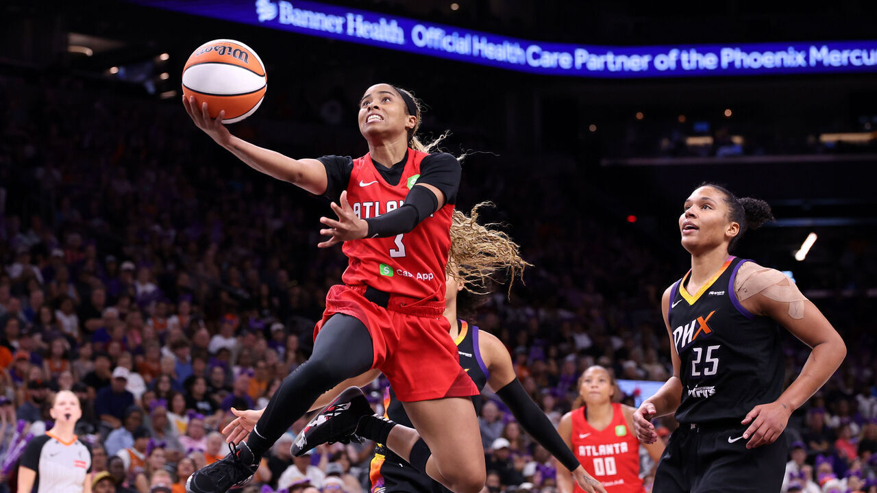 PHOENIX, ARIZONA - AUGUST 10: Jordin Canada #3 of the Atlanta Dream attempts a layup during the second half against the Phoenix Mercury at PHX Arena on August 10, 2025 in Phoenix, Arizona.