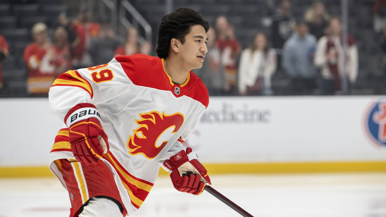 LOS ANGELES, CA - APRIL 17: Calgary Flames Defenseman Zayne Parekh (89) takes his "Rookie Lap" before his first NHL game between the Los Angeles Kings versus the Calgary Flames on April 17th, 2025, at the Crypto.com Arena in Los Angeles, CA.