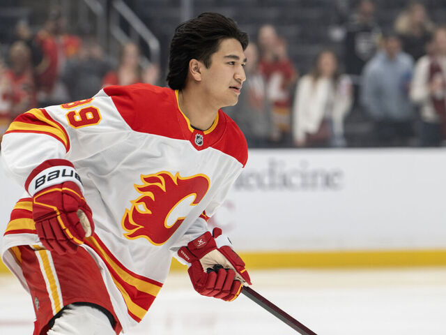 LOS ANGELES, CA - APRIL 17: Calgary Flames Defenseman Zayne Parekh (89) takes his "Rookie Lap" before his first NHL game between the Los Angeles Kings versus the Calgary Flames on April 17th, 2025, at the Crypto.com Arena in Los Angeles, CA.