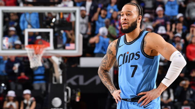 INGLEWOOD, CA - MARCH 21: Amir Coffey #7 of the LA Clippers looks on during the game against the Memphis Grizzlies on March 21, 2025 at Intuit Dome in Los Angeles, California. NOTE TO USER: User expressly acknowledges and agrees that, by downloading and/or using this Photograph, user is consenting to the terms and conditions of the Getty Images License Agreement. Mandatory Copyright Notice: Copyright 2025 NBAE