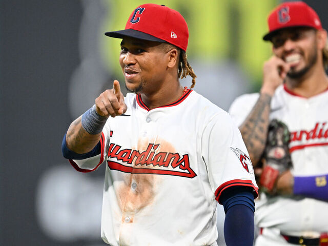 Report: Guardians, Ramírez agree to 4-year, $106M extension | theScore