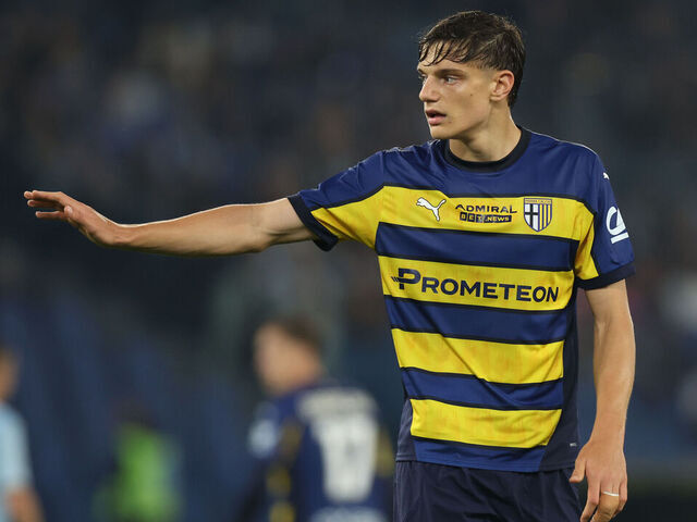 ROME, ITALY - 2025/04/28: Giovanni Leoni of Parma seen during Italian football championship Serie A Enilive 2024-2025 derby match between SS Lazio Vs Parma Calcio 1913 at Stadio Olimpico. Final result of the match Lazio 2 : 2 Parma.