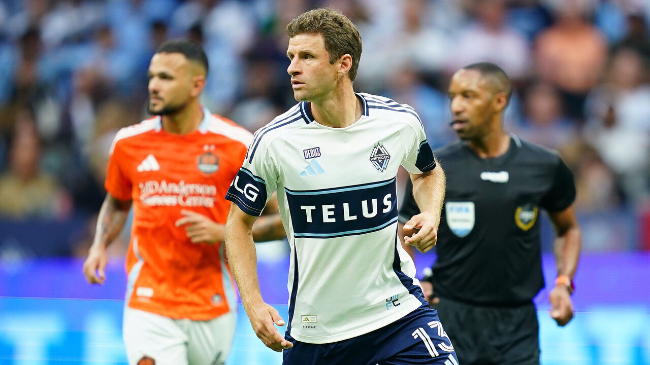 VANCOUVER, BRITISH COLUMBIA - AUGUST 17: Thomas Müller #13 of the Vancouver Whitecaps FC gestures during the MLS match between Vancouver Whitecaps FC and Houston Dynamo FC at BC Place on August 17, 2025 in Vancouver, British Columbia.