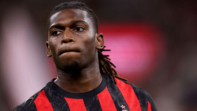 STADIO GIUSEPPE MEAZZA, MILANO, ITALY - 2025/08/17: Rafael Leao of Ac Milan looks on during the Coppa Italia Round of 32 match between Ac Milan and Ssc Bari. Ac Milan wins 2-0 over Ssc Bari.