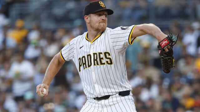 San Diego, CA - August 19, 2025: Nick Pivetta #27 of the San Diego Padres pitches against the San Francisco Giants at Petco Park on August 19, 2025 in San Diego, California. (K.C. Alfred / The San Diego Union-Tribune via Getty Images)