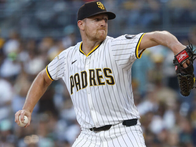 San Diego, CA - August 19, 2025: Nick Pivetta #27 of the San Diego Padres pitches against the San Francisco Giants at Petco Park on August 19, 2025 in San Diego, California. (K.C. Alfred / The San Diego Union-Tribune via Getty Images)