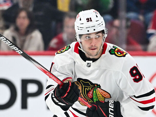 Blackhawks sign Nazar to 7-year, $46.13M extension | theScore.com