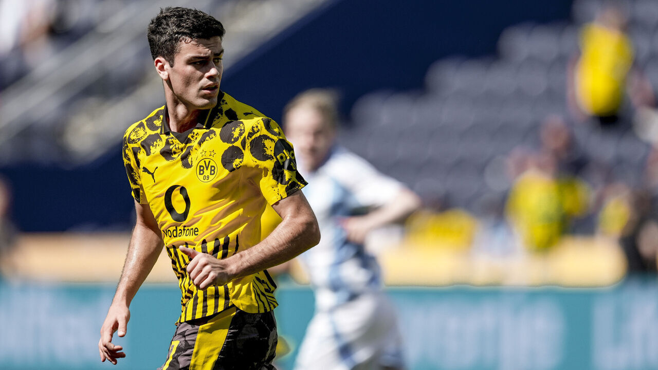 CINCINNATI, OHIO - JUNE 25: Gio Reyna of Borussia Dortmund reacts during the FIFA Club World Cup 2025 group F match between Borussia Dortmund and Ulsan HD FC at TQL Stadium on June 25, 2025 in Cincinnati, United States.