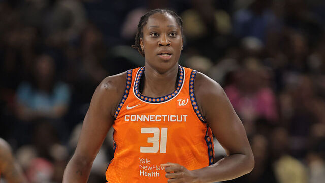 CHICAGO, IL - AUGUST 23: Connecticut Sun center Tina Charles (31) during the second half against the Chicago Sky on August 23, 2025 at Wintrust Arena in Chicago, Illinois.