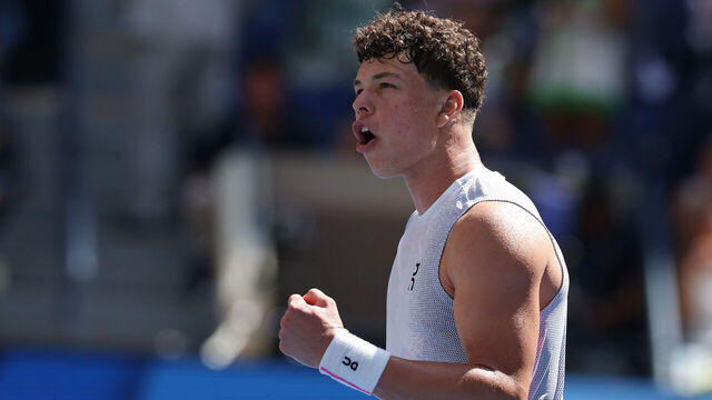 NEW YORK, NEW YORK - AUGUST 24: Ben Shelton of the United States celebrates match point against Ignacio Buse of Peru during their Men's Singles First Round match on Day One of the 2025 US Open at USTA Billie Jean King National Tennis Center on August 24, 2025 in the Flushing neighborhood of the Queens borough of New York City.