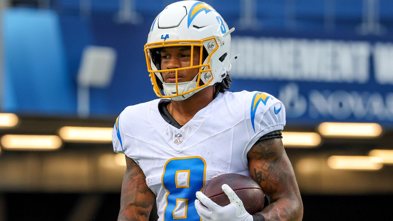 CANTON, OH - JULY 31: Los Angeles Chargers running back Omarion Hampton (8) on the field prior to the National Football League preseason game between the Los Angeles Chargers and Detroit Lions on July 31, 2025, at the Tom Benson Hall of Fame Stadium in Canton, OH.