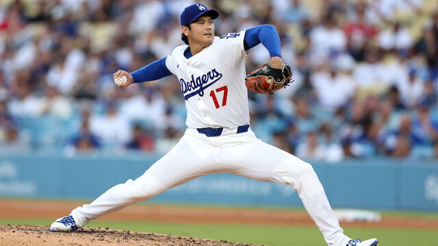 LOS ANGELES, CALIFORNIA - AUGUST 27: Shohei Ohtani #17 of the Los Angeles Dodgers pitches against the Cincinnati Reds during the fifth inning at Dodger Stadium on August 27, 2025 in Los Angeles, California.