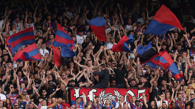 LONDON, ENGLAND - AUGUST 24: Crystal Palace Fanatics fans singing during the Premier League match between Crystal Palace and Nottingham Forest at Selhurst Park on August 24, 2025 in London, England.