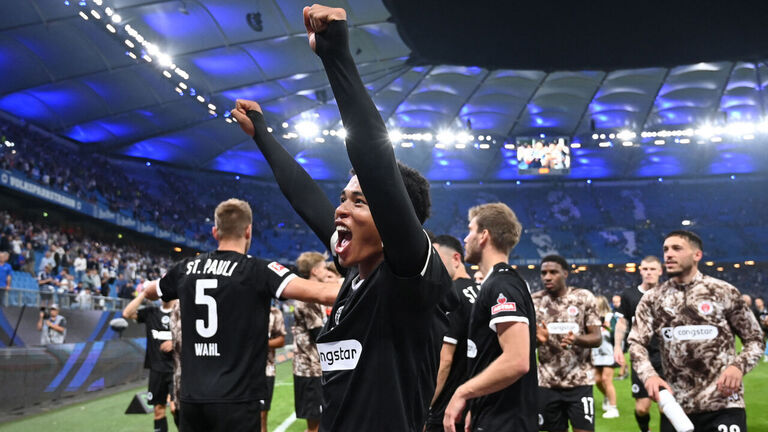 St. Pauli upstage city rivals Hamburg as derby returns to | theScore