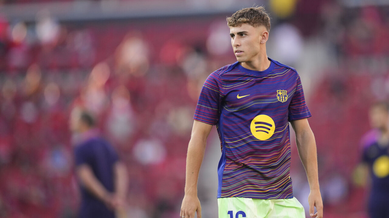 Fermin Lopez central midfield of Barcelona and Spain during the warm-up before the LaLiga EA Sports match between RCD Mallorca and FC Barcelona at Estadio de Son Moix on August 17, 2025 in Mallorca, Spain.