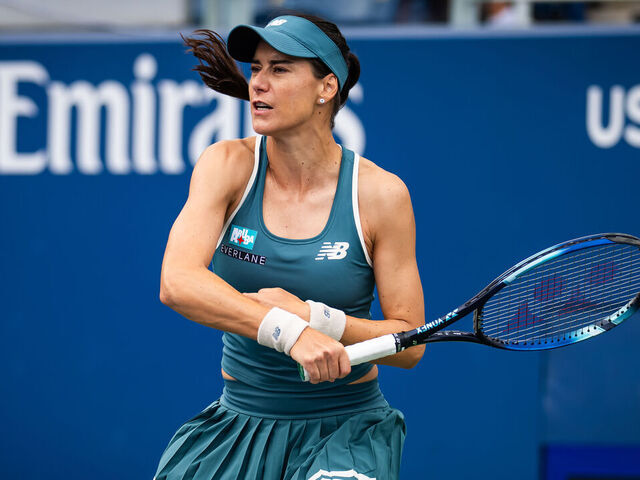 NEW YORK, NEW YORK - AUGUST 28: Sorana Cirstea of Romania in action against Karolina Muchova of the Czech Republic in the second round on Day 5 of the US Open at USTA Billie Jean King National Tennis Center on August 28, 2025 in New York City