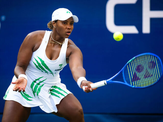 NEW YORK, NEW YORK - AUGUST 31: Taylor Townsend of the United States in action against Barbora Krejcikova of the Czech Republic in the fourth round on Day 8 of the US Open at USTA Billie Jean King National Tennis Center on August 31, 2025 in New York City