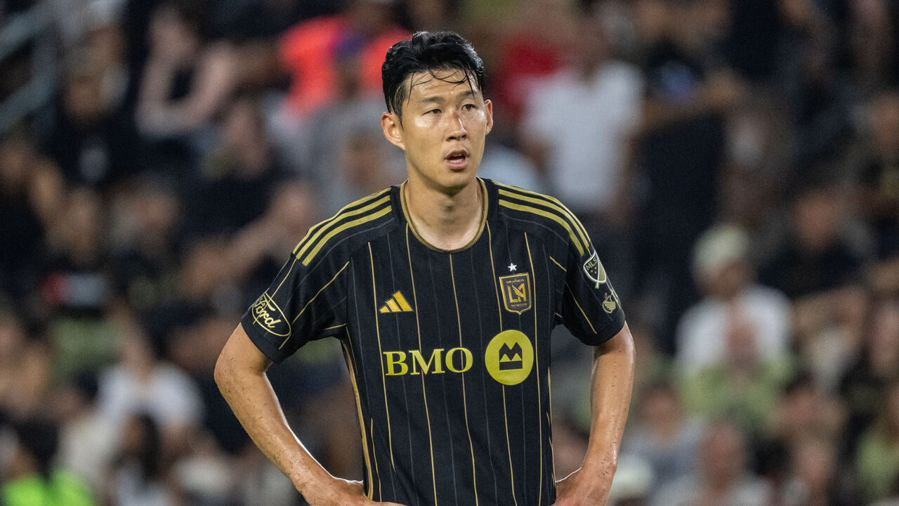 LOS ANGELES, CALIFORNIA - AUGUST 31: Son Heung-Min #7 of Los Angeles FC looks on during the first half of the match against San Diego FC at BMO Stadium on August 31, 2025 in Los Angeles, California. San Diego FC won the match 2-1