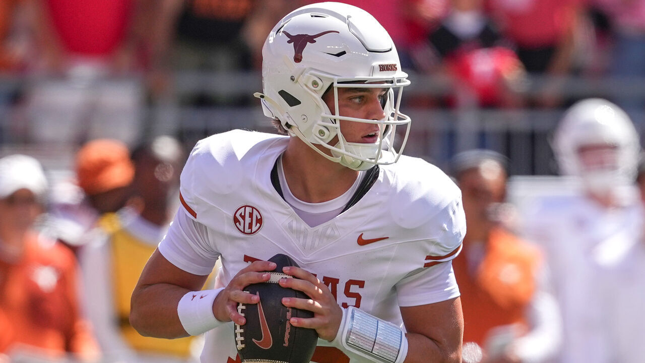 COLUMBUS, OHIO - AUGUST 30: Quarterback Arch Manning #16 of the Texas Longhorns seen in action during the game against the Ohio State Buckeyes at Ohio Stadium on August 30, 2025 in Columbus, Ohio.
