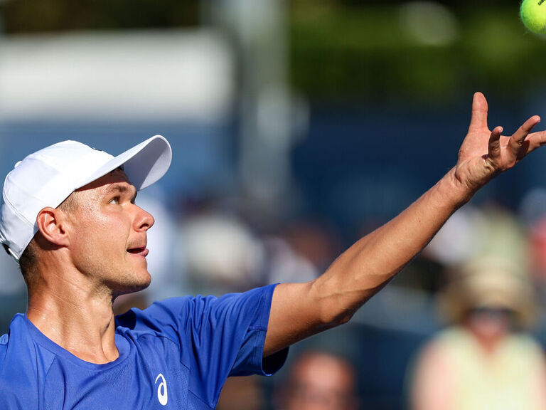 Crisp 'irritated' Majchrzak Lashes Out At Boisterous Fan As Back Problems Persist Landscape Photography Crisp 'irritated' Majchrzak Lashes Out At Boisterous Fan As Back Problems Persist Landscape Photography