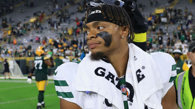 GREEN BAY, WISCONSIN - AUGUST 09: Justin Fields #7 of the New York Jets looks on after the NFL Preseason 2025 game against the Green Bay Packers at Lambeau Field on August 09, 2025 in Green Bay, Wisconsin.