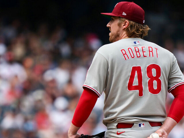 Phillies' Robert goes on IL with forearm strain | theScore.com